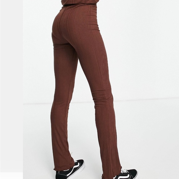 Ribbed flare pants in brown 🤎 part of a set - Picture 2 of 5